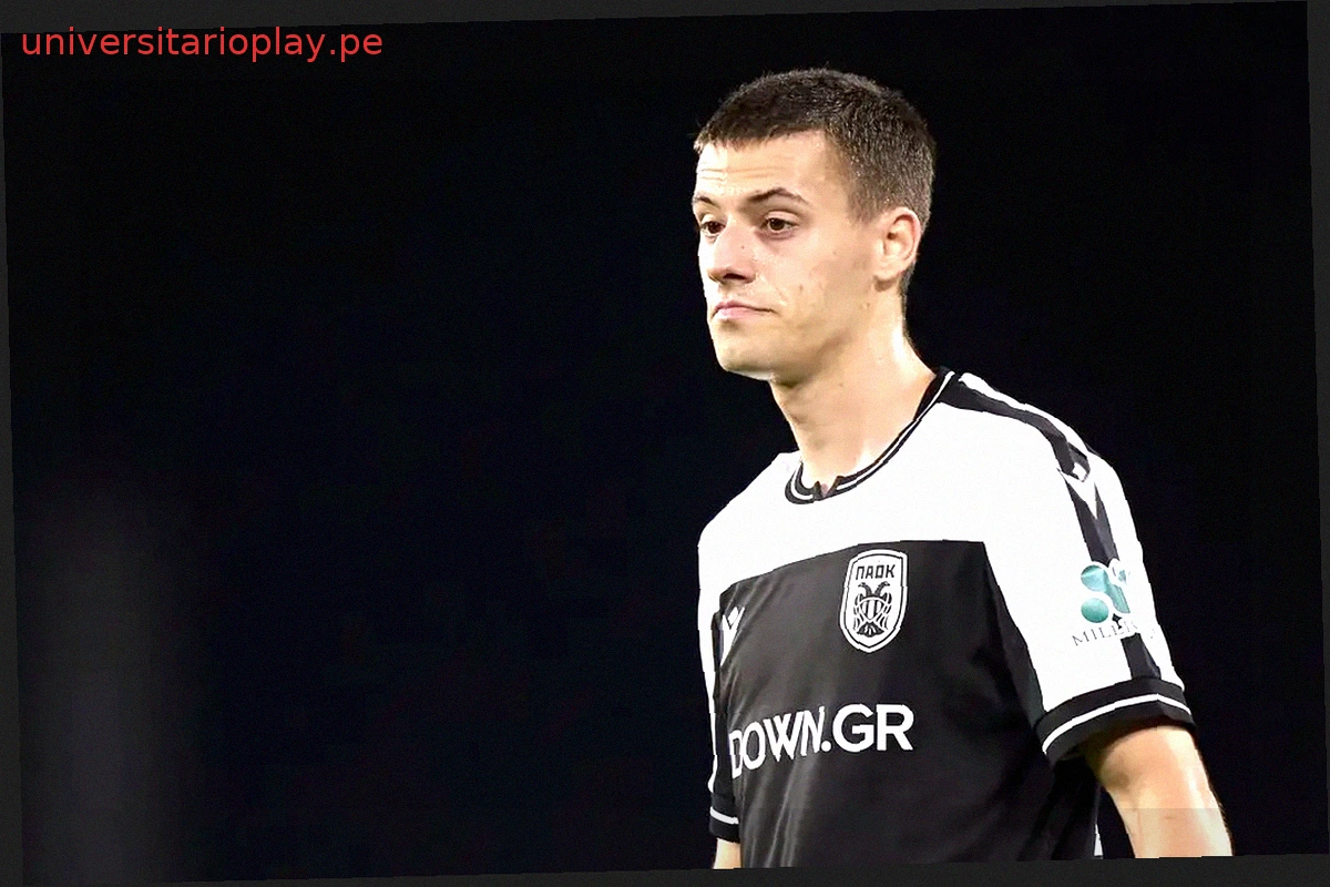 Borussia Dortmund reaviva interés en Giannis Konstantelias para la Bundesliga