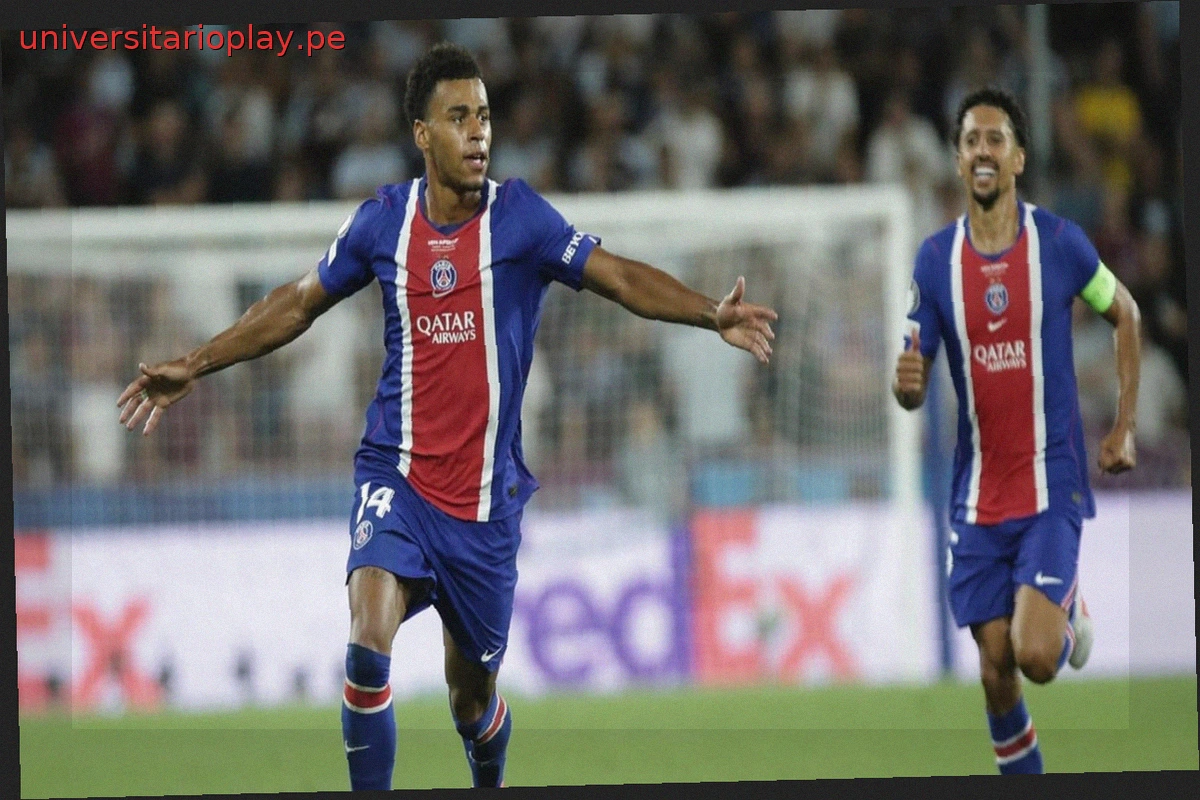 El PSG se corona en la Supercopa Europea tras vencer al Aston Villa con goles de Kvara y Doué