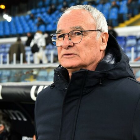 Claudio Ranieri asiste al funeral de su ex compañero Giorgio Pellizzaro en Brescia