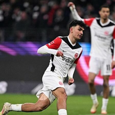 Eintracht Frankfurt 3-1 Holstein Kiel: Resumen de la jornada 22 de la Bundesliga