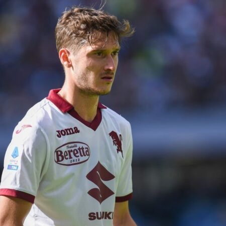 Como continúa fortaleciendo su equipo: Vojvoda del Torino será su séptimo fichaje