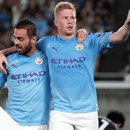 Manchester City considera a Xavi Simons como posible sucesor de De Bruyne