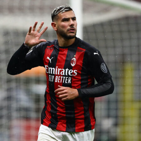 Milan considera a De Cuyper para el lateral izquierdo ante la posible salida de Theo Hernandez