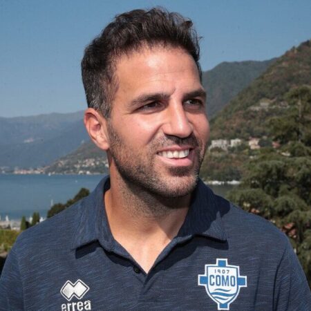 Fábregas revela contactos con Napoli, Roma y Milan y habla de su futuro