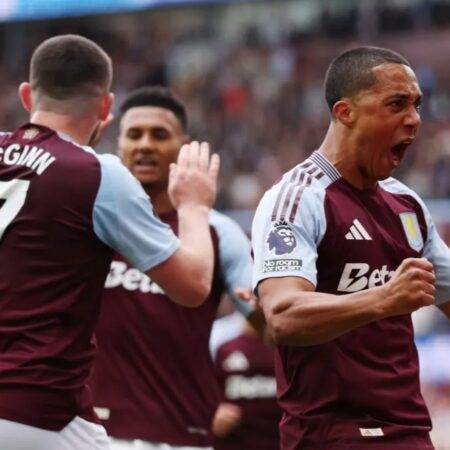 El Aston Villa sigue en la lucha por la Champions: 1-0 al Fulham, Emery alcanza al Chelsea