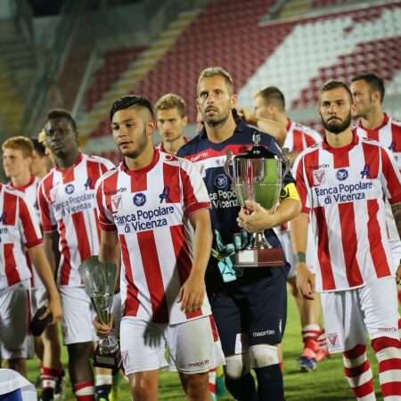 Vicenza: Hummel, nuevo patrocinador técnico. Acuerdo hasta 2027.