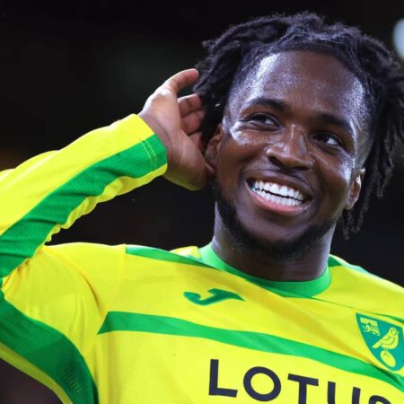 Interés de la Premier League y clubes europeos por Jonathan Rowe