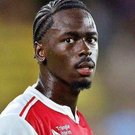 Nottingham Forest Challenges West Ham for Soungoutou Magassa