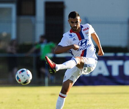 Rachid Ghezzal Regresa al Olympique Lyonnais en Transferencia Libre