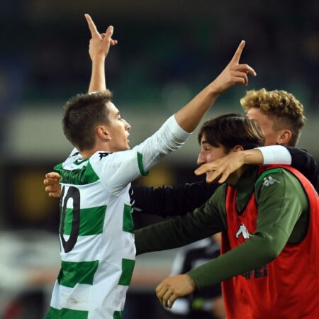 Il Sassuolo espugna Verona in un match controverso: le parole di Grosso e le critiche di Zanetti al VAR