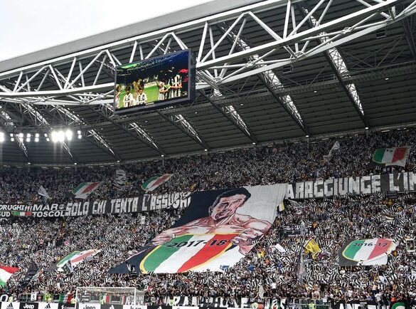 Allegri regresa al Stadium: La Curva Sud lo recibe con un emotivo homenaje