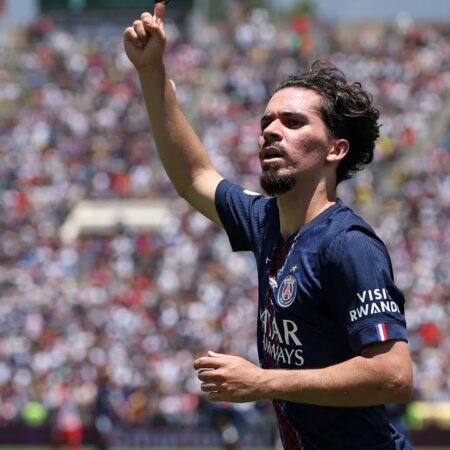 Vitinha (PSG) revela: «Estoy muy bien aquí, pero tengo curiosidad por entrenar con Guardiola»