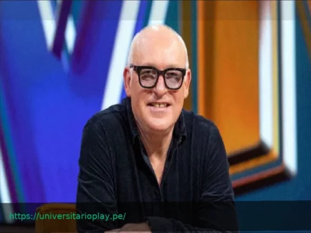 Van der Gijp haalt fel uit naar Van Hooijdonk: ‘Wat een eng persoon’