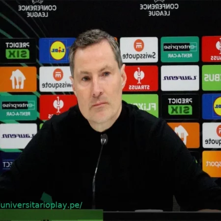 Brian Priske y el Debate sobre su ‘Huddle’ Tras la Victoria del AZ