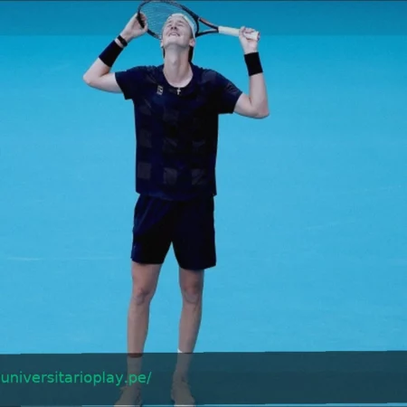 Sebastian Korda: El Hijo de Leyendas Deportivas que Venció a Alcaraz, entre Agassi y Nadal