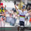 Pidcock выигрывает третий этап Tour of the Alps после массового падения, Финн в больнице