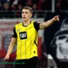 Borussia Dortmund denuncia abucheos a Nico Schlotterbeck: «¡Indignante e inaceptable!»