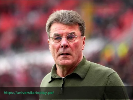 Dieter Hecking de Wolfsburg Arremete Contra el Arbitraje «Pésimo» Tras Caída Ante Leverkusen