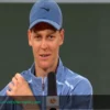 Sinner y la Torre Eiffel de Lego: Un divertido momento en Roland Garros tras su victoria