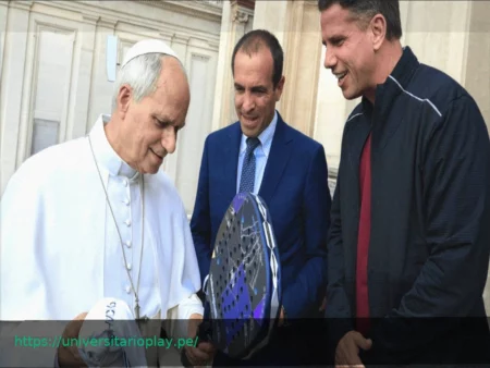 BNL Italy Major Premier Padel: Папа Франциск получил ракетку от президента FIP