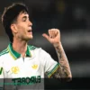 Soulé podría irse por 40 millones: quiere quedarse, pero el Borussia Dortmund lo intentará