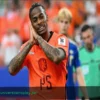 Summerville: От ван Гала до уважения Гасперини