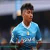 El Napoli Vuela con Neres y Alisson: Explorando Opciones con Hojlund, Politano y Lang